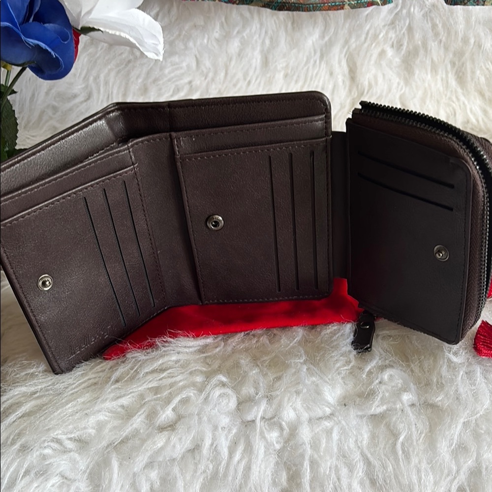 Brown Men's Wallet - Picture 5 of 10